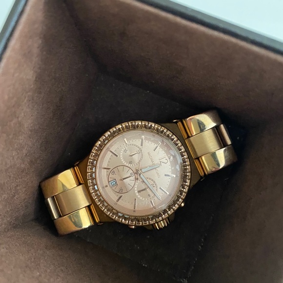 MICHAEL KORS Rose Gold Baguette Chronograph Watch - Picture 6 of 6